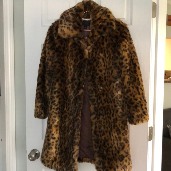 J. Crew Women’s Faux Fur Leopard Coat - Picture 4 of 6